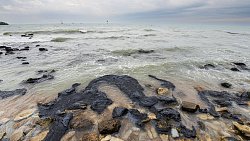 Фотограф из Челябинска снимает почерневшие пляжи Краснодарского края