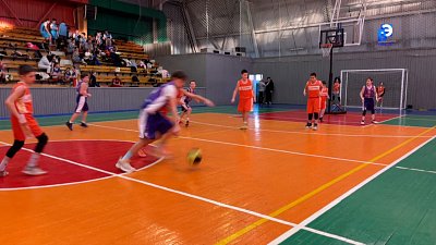 Юные спортсмены состязаются за первенство в «Минибаскете»