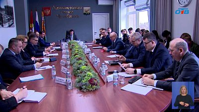 В Челябинске с контейнерных площадок оперативно вывозят мусор