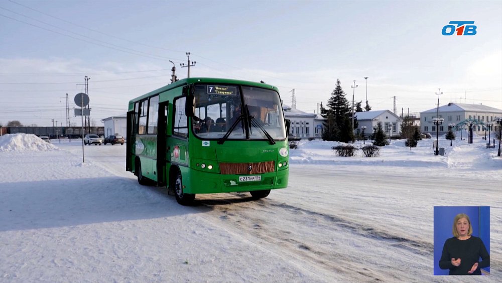 В Троицке работает женщина-водитель