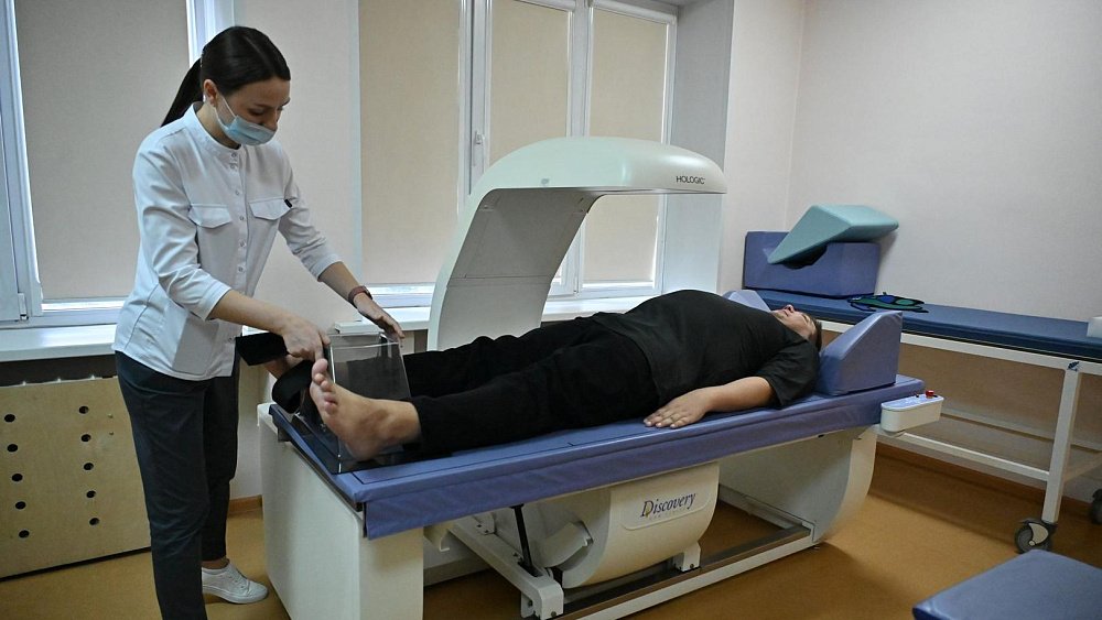 Уменьшение роста на три сантиметра говорит об остеопорозе