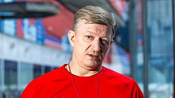 Ветераны СВО Челябинской области пробуют свои силы в следж‑хоккее