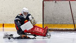 Ветераны СВО Челябинской области пробуют свои силы в следж‑хоккее