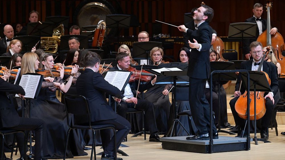 Симфонический оркестр Челябинской области выступил в московском «Зарядье»