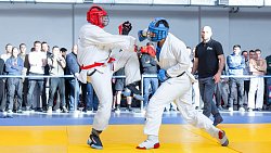 В Челябинске провели турнир по рукопашному бою в честь погибших на СВО летчиков