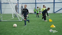 В Челябинске запустили крытый футбольный манеж на стадионе «Сигнал»