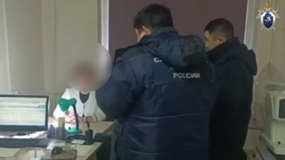 В Копейске задержали начальника отдела по вопросам миграции