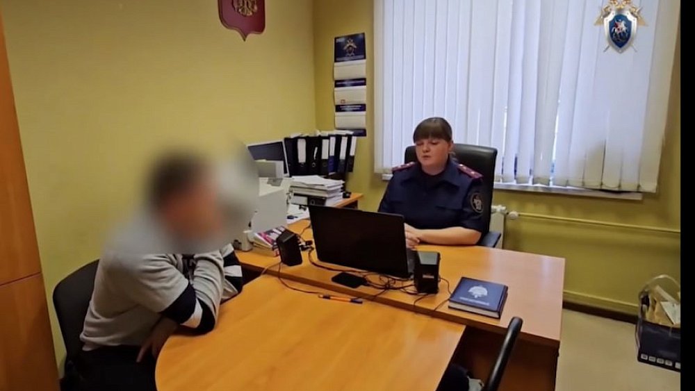 В Челябинске задержали начальника отдела по вопросам миграции в Тракторозаводском районе