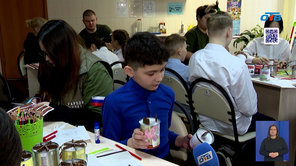 Дети оформили окопые свечи к 23 февраля