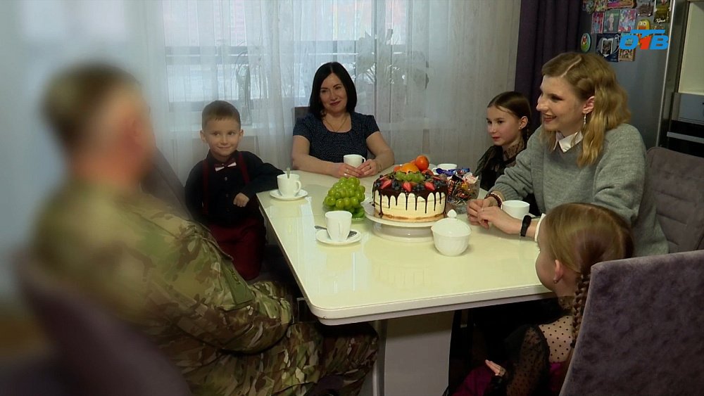 Многодетный отец ушел добровольцем на передовую