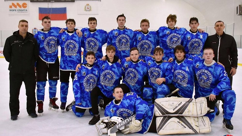 Юные хоккеисты из Снежинска завоевали серебро на турнире «Золотая шайба»