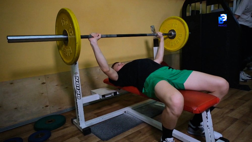 Миасские пауэрлифтеры готовятся к покорению новых вершин