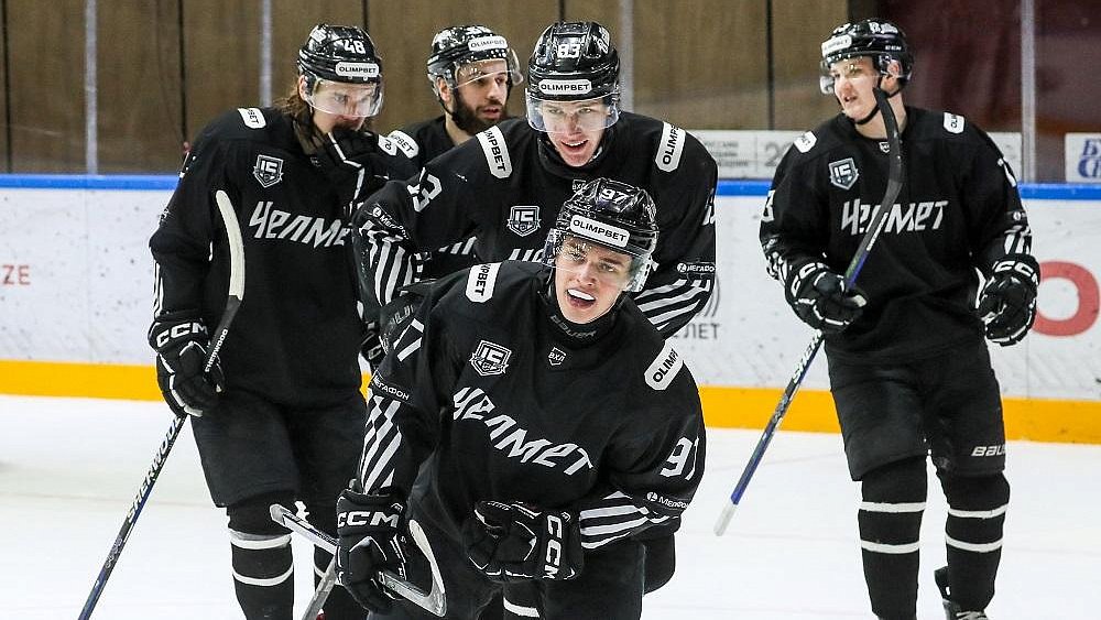 Хоккейный клуб «Челмет» едва не упустил победу в матче с аутсайдером ВХЛ