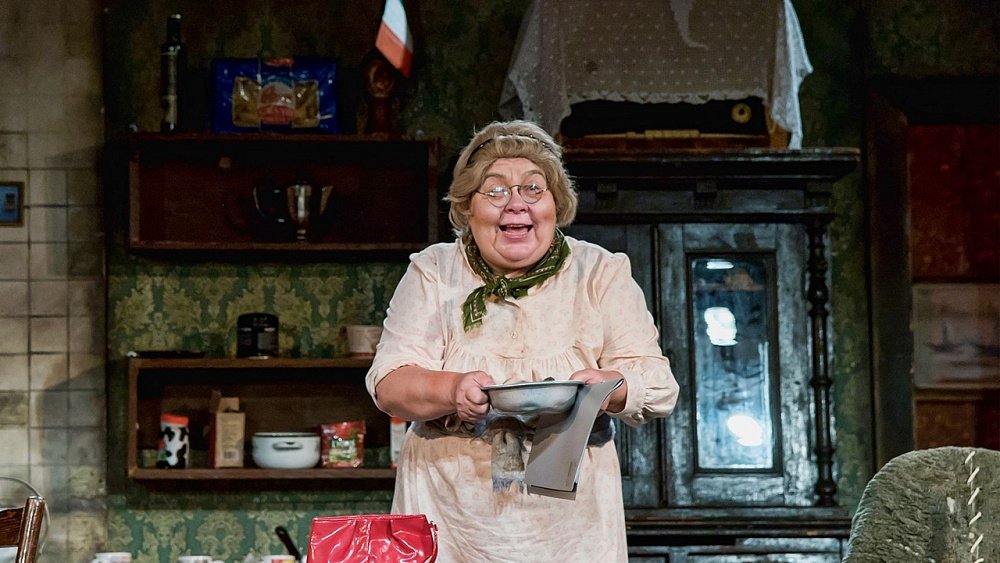 Актриса спектакля «Я — метеорит» расскажет челябинцам о творчестве и своей карьере