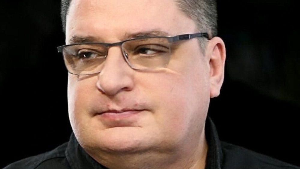 В Челябинске задержали директора спортивной школы по хоккею по делу о взятке