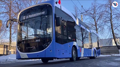 Первый челябинский троллейбус вышел на улицы Санкт-Петербурга