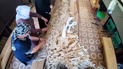 В Копейске прихожане мечети плетут маскировочные сети