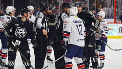 Хоккеисты «Металлурга» взяли реванш у «Трактора» в чемпионате КХЛ