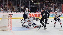 Хоккеисты «Металлурга» взяли реванш у «Трактора» в чемпионате КХЛ