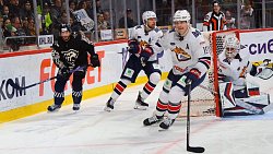 Хоккеисты «Металлурга» взяли реванш у «Трактора» в чемпионате КХЛ