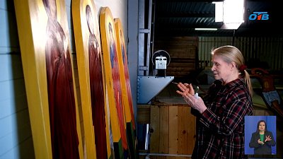 В Миассе художница пишет церковные образа