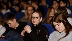 Школьников из Челябинска научат снимать кино