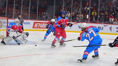 Команда «Запада» выиграла у «Востока» в Матче всех звезд ЖХЛ в Челябинске