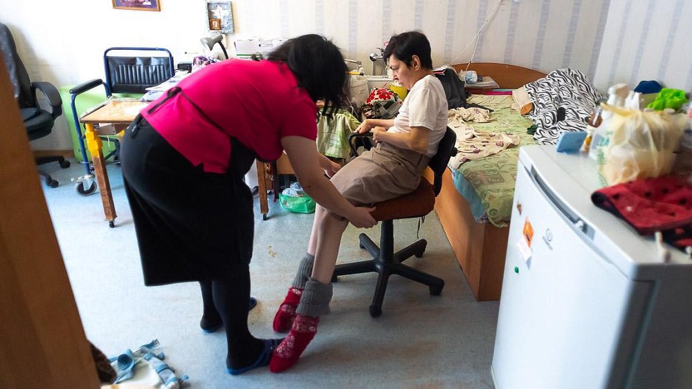 В Челябинской области расширили круг получателей выплаты по уходу за детьми-инвалидами и инвалидами с детства