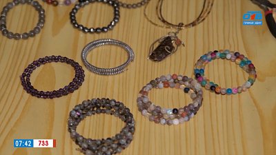 Катерина Нестерова о творчестве, мастерах и камнях в рубрике «Что в шкатулке?»