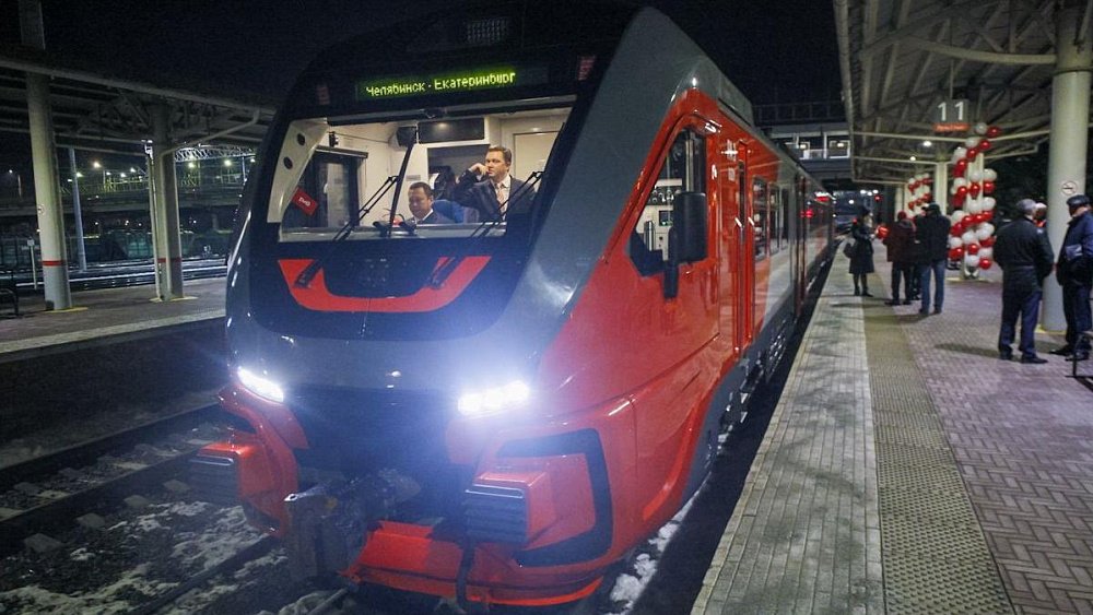 Электропоезд «Орлан» Челябинск — Екатеринбург стал длиннее на один вагон