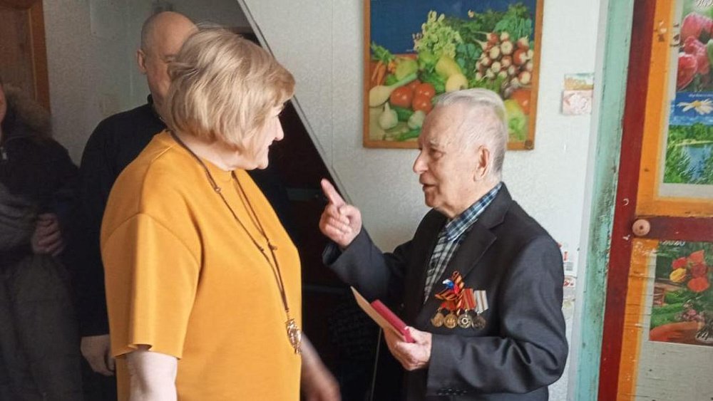 В Копейске ветеранам вручили медали в честь 80‑летия Победы