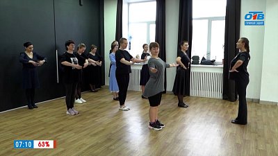 Дроби и хороводы в сюжете «Танцы для начинающих»