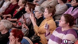 Челябинцы увидели, как артисты «читают» музыку