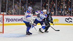 Хоккейный клуб «Трактор» разгромил «Ладу» в Челябинске