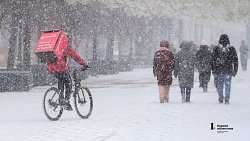 Челябинск засыпало чистым снегом