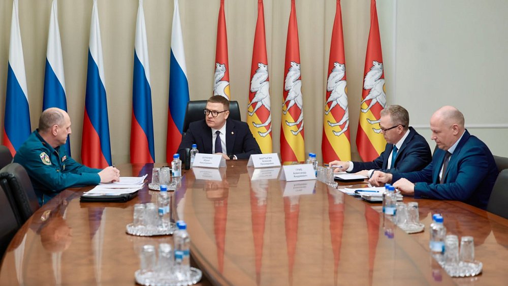 Алексей Текслер обсудил развитие спасательных служб с начальником ГУ МЧС по Челябинской области