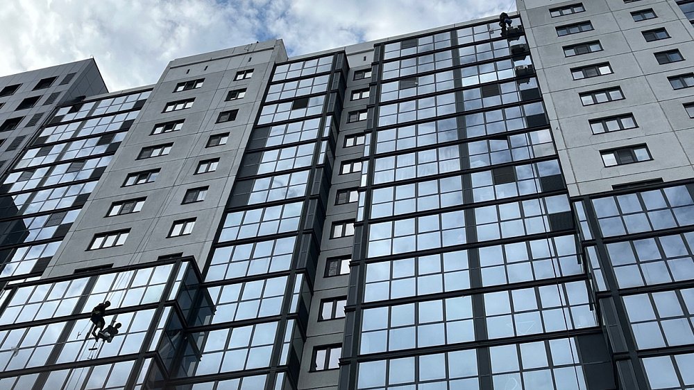 Мир ярче и прозрачней: отмечаем День стекломойщика