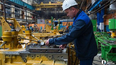 Слесари ЧТЗ рассказали о любви к своей работе