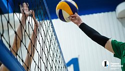 Белый песок и теплая погода в любое время года — как в Челябинске в пляжный волейбол зимой играют