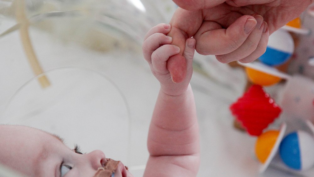 Сотню снимков «Первого областного» выбрали для больниц Челябинской области