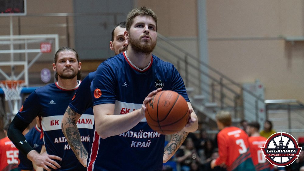 Баскетбольный клуб «Металлург» арендовал центрового из Барнаула