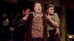 Ведущая актриса Челябинского Камерного театра отметила 60‑летний юбилей