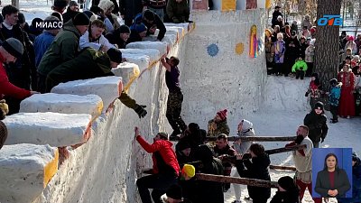 В Миассе широко отметили Масленицу