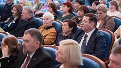 Почти 6 тысяч обращений приняли общественные приемные губернатора от южноуральцев в 2024 году