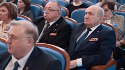 Почти 6 тысяч обращений приняли общественные приемные губернатора от южноуральцев в 2024 году