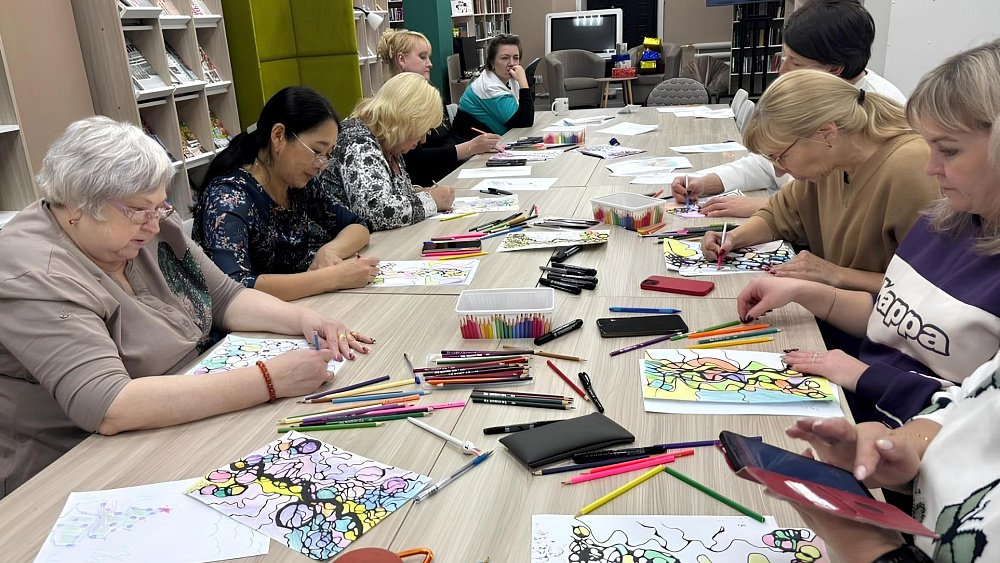 В Челябинской области для семей бойцов СВО проводят арт‑терапию и занятия по правильному дыханию