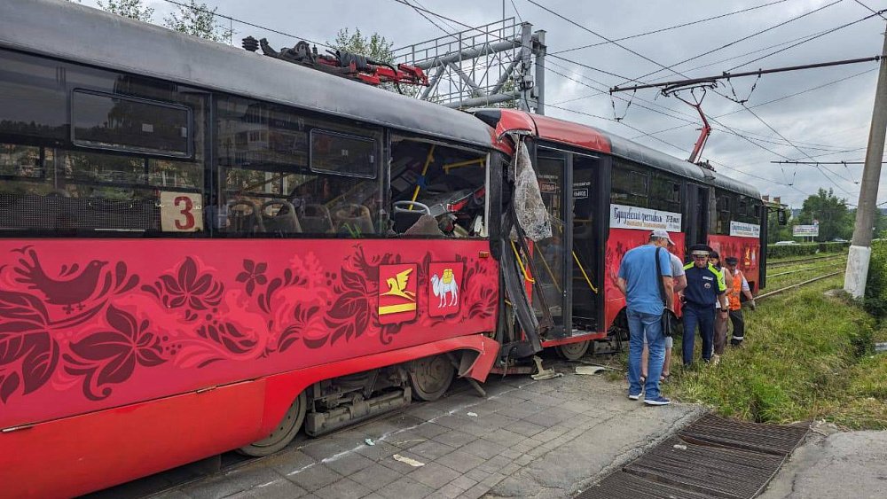 Двух вагоновожатых из Златоуста отправили в колонию за гибель человека в ДТП
