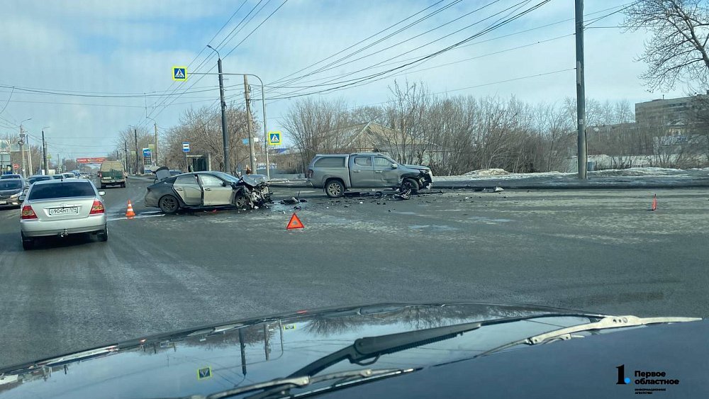 В Челябинске трое пассажиров Hyundai пострадали в ДТП