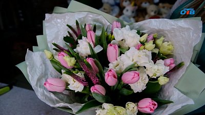 Мартовские тюльпаны из Китая: цветы для весны и праздника