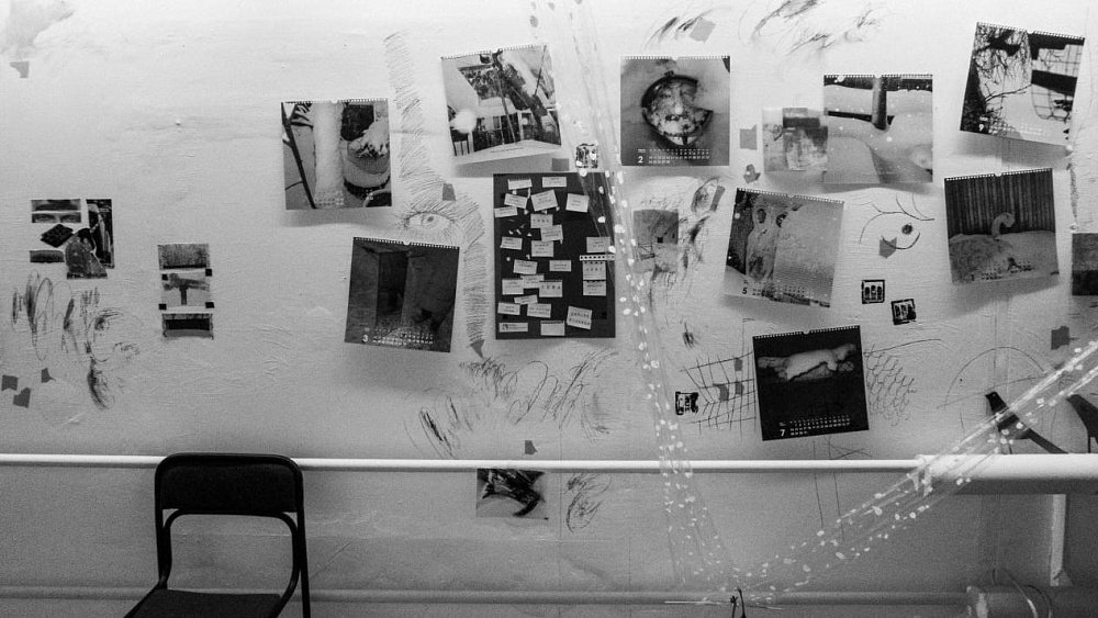 «Андеграунд жив!»: в Челябинске на день открыли выставку современной фотографии